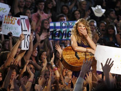 Taylor Swift At BMI Country Awards photos