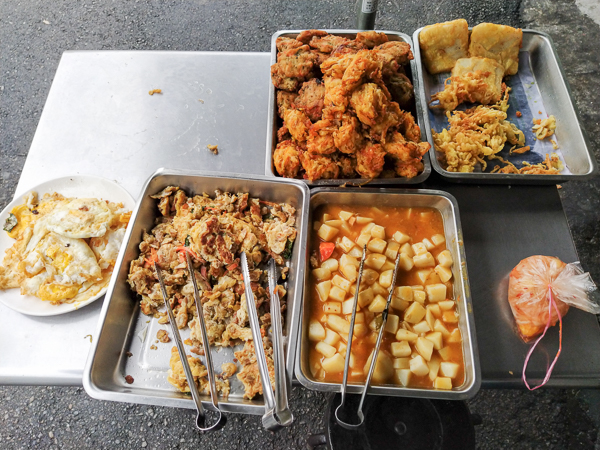 台中大里蕭媽媽素食自助餐古早味美食，隱藏在巷弄有媽媽的味道