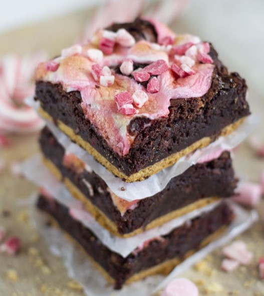 PEPPERMINT S’MORES BROWNIES