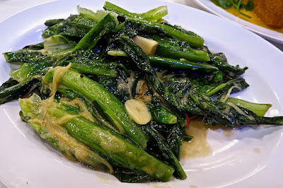 Long Ji Zi Char (龍記), 腐乳炒麥莱 romaine lettuce stir fried with fermented bean curd