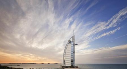  Jumeirah Beach Hotel