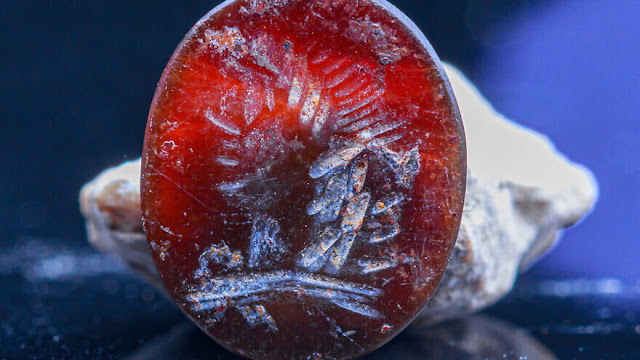 2,000-year old seal bearing portrait of Apollo found in Jerusalem