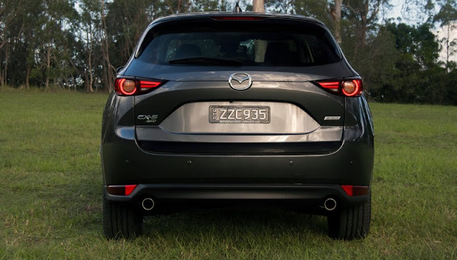 2017 Mazda CX-5 GT review and spacification
