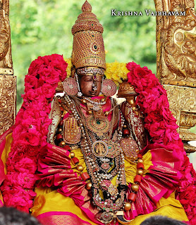 Satrumurai,Devaraja Perumal Temple,PErundevi Thayar,Perarulalan,Kanchipuram,Ratna Angi Sevai,Thathachariar Satrumurai, Temple, 2017, Video, Divya Prabhandam,Utsavam,