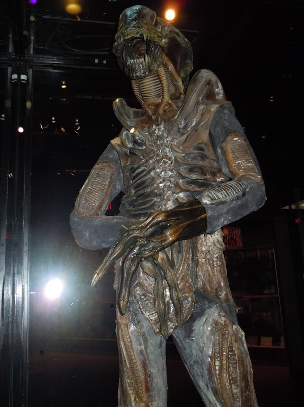 James Cameron Aliens costume