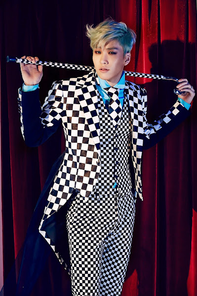 Boyfriend Hyunseong in Wonderland