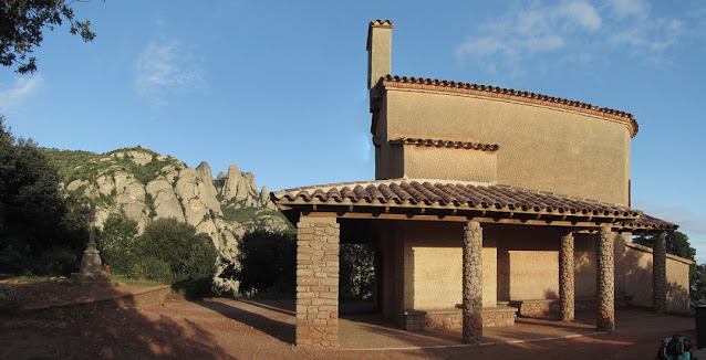 MONESTIR DE MONTSERRAT  ESCALES DE JACOB - ESCALES DELS POBRES - PAS DELS FRANCESOS, Ermita de Sant Miquel