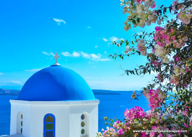 Santorini travel guide