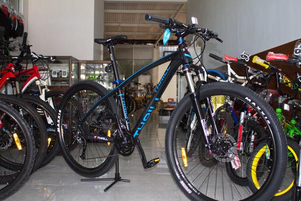  Sepeda  MTB 27 5 Inch Thrill Ravage  4 0 AE Rp 3 350 000 