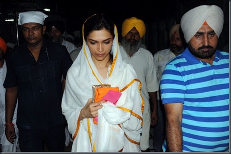 Deepika Padukone visited Golden Temple