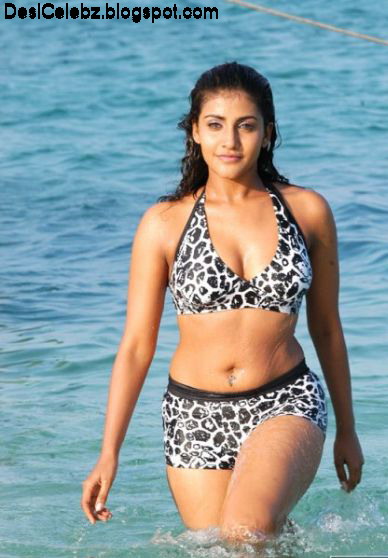 South indian celebrity Kausha Exposing herself in swimsuit