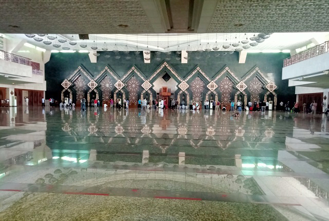 Masjid Agung At-Tin, Kota Jakarta Timur