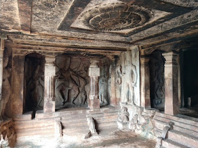 Rock-cut temple Ravanapadi interior