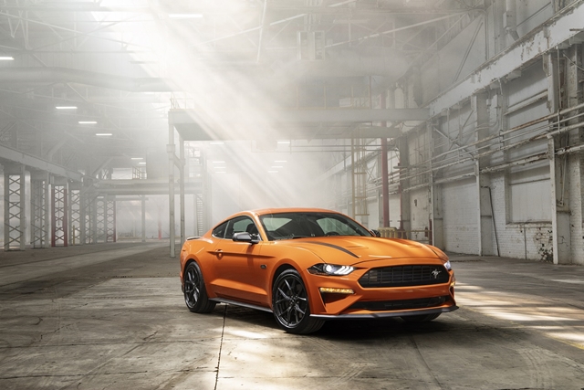 Ford Mustang é o cupê esportivo mais vendido do mundo pelo quarto ano consecutivo