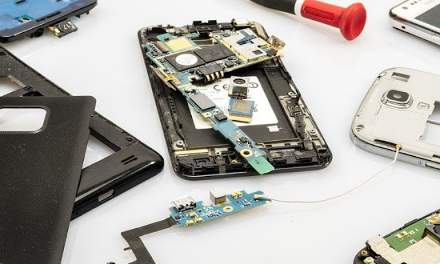 How to Make Your Cell Phone Repair Store Customer Centric