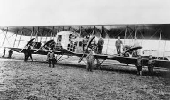 تاريخ أول طائرة ركاب في العالم | معلومات وحقائق
