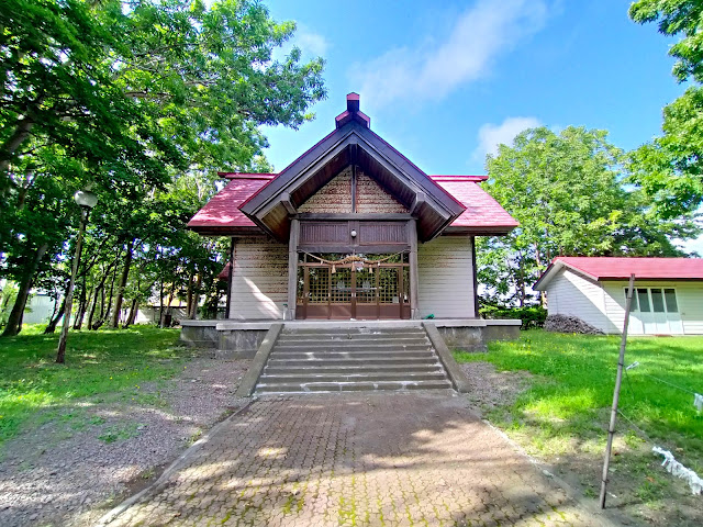 Embetsu Shrine Main Hall