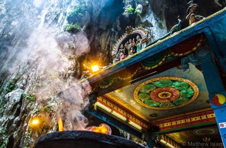 4. Batu Caves, Gombak, Malaysia - Top 10 Incredible Beauties Hidden in the Caves