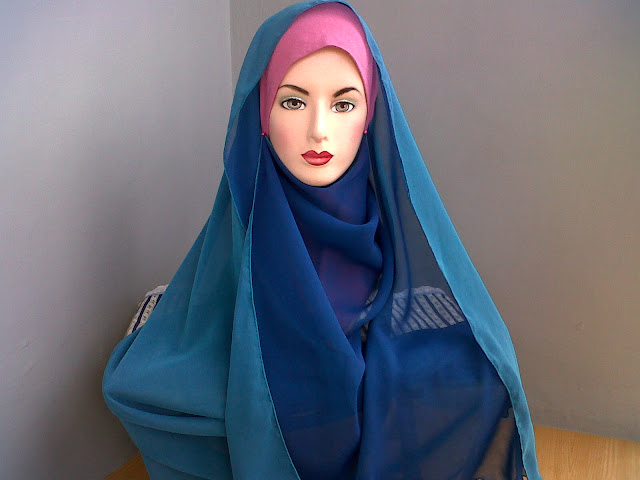 Model Pashmina Polos Bolak Balik Bahan Sifon