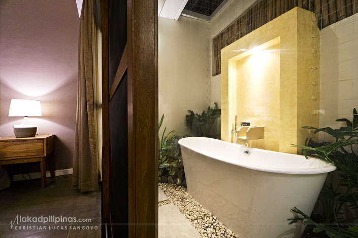 Ferra Hotel & Garden Suites Boracay Outdoor Bathtub
