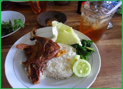  Tak lengkap rasanya bila mampir ke Semarang tidak merasakan kuliner atau minuman khas dar 10 Tempat Wisata Kuliner di Semarang yang Wajib Dicoba