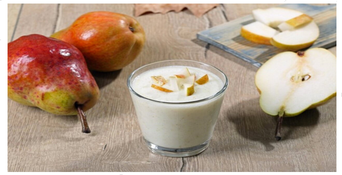 BATIDO DE PERA CON ALMENDRAS