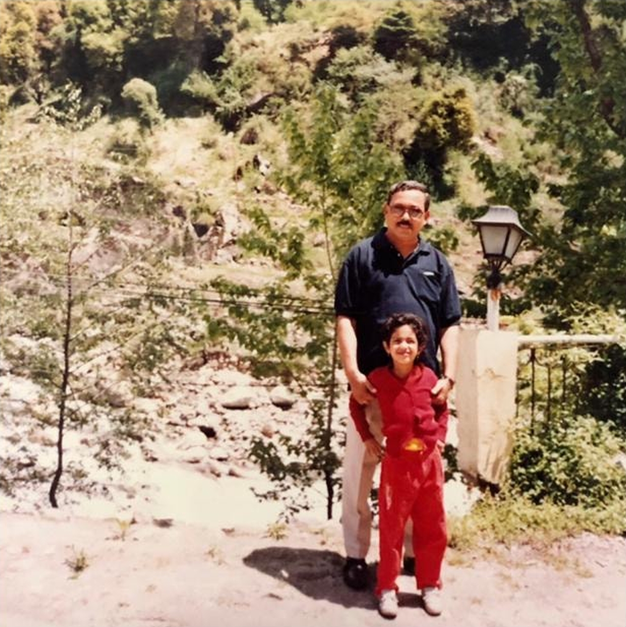 South Indian Actress Ritu Varma Childhood Pic with her Father Dilip Kumar Varma | South Indian Actress Ritu Varma Childhood Photos | Real-Life Photos