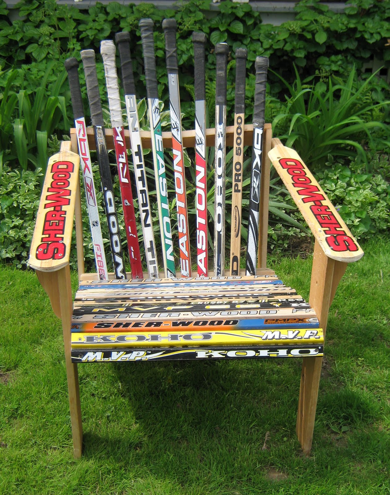 Abundance on a Dime: A RE-USE IT PROJECT: Hockey Stick Muskoka Chair