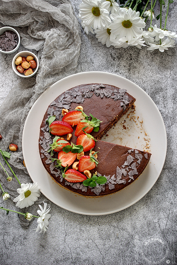 Čokoladna torta sa lešnicima