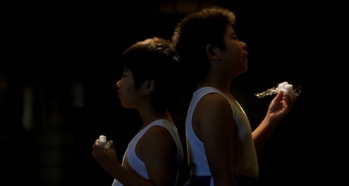 I.Wish.2011.DvDRip.x264.AC3-Zoo.mkv_snapshot_01.47.21_[2012.05.25_01.43.41]