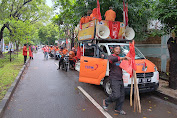 Mengawali Dukungan Nasional, Konvoi Partai Buruh Berjalan di Kawasan Industri Pulo Gadung