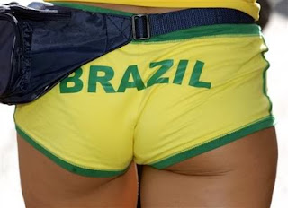 Fifa World Cup 2010 : Brazil Sexy Girls Fans Photos Show the Bokong