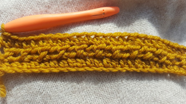 Basic Fingerless Gloves - free crochet pattern