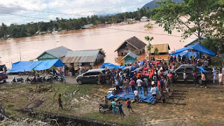 UPP Molawe Serahkan Bantuan Banjir di Konawe  dan Buka Posko Penggalangan Bantuan