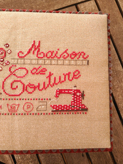 caja, boite, box, cartonnage, bordado, embroidery, broderie, punto cruz, cross stitch, point croix