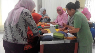 Persit KCK PD III/Siliwangi Adakan Pelatihan Keterampilan Workshope Smock