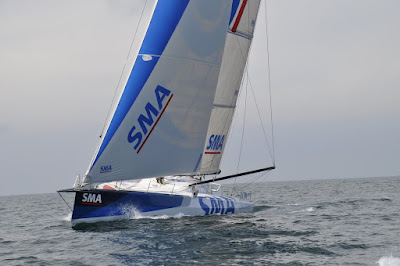 Le Team a quitté la France pour aller récupérer l'IMOCA SMA, à la dérive.