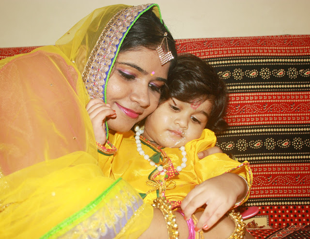 Janmashtami Special: Krishna and Yashoda OOTD