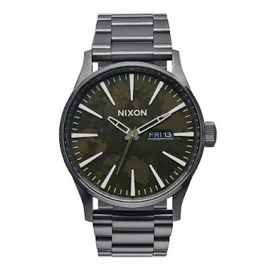 Reloj Nixon de color verde oxidado