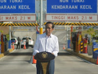 Jokowi soal 'Kami Tidak Makan Jalan Tol : Yang Suruh Makan Jalan Tol Siapa? Sakit Perut Nanti