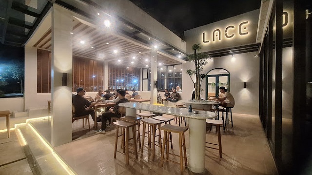 vibes lace cafe cipayung jakarta