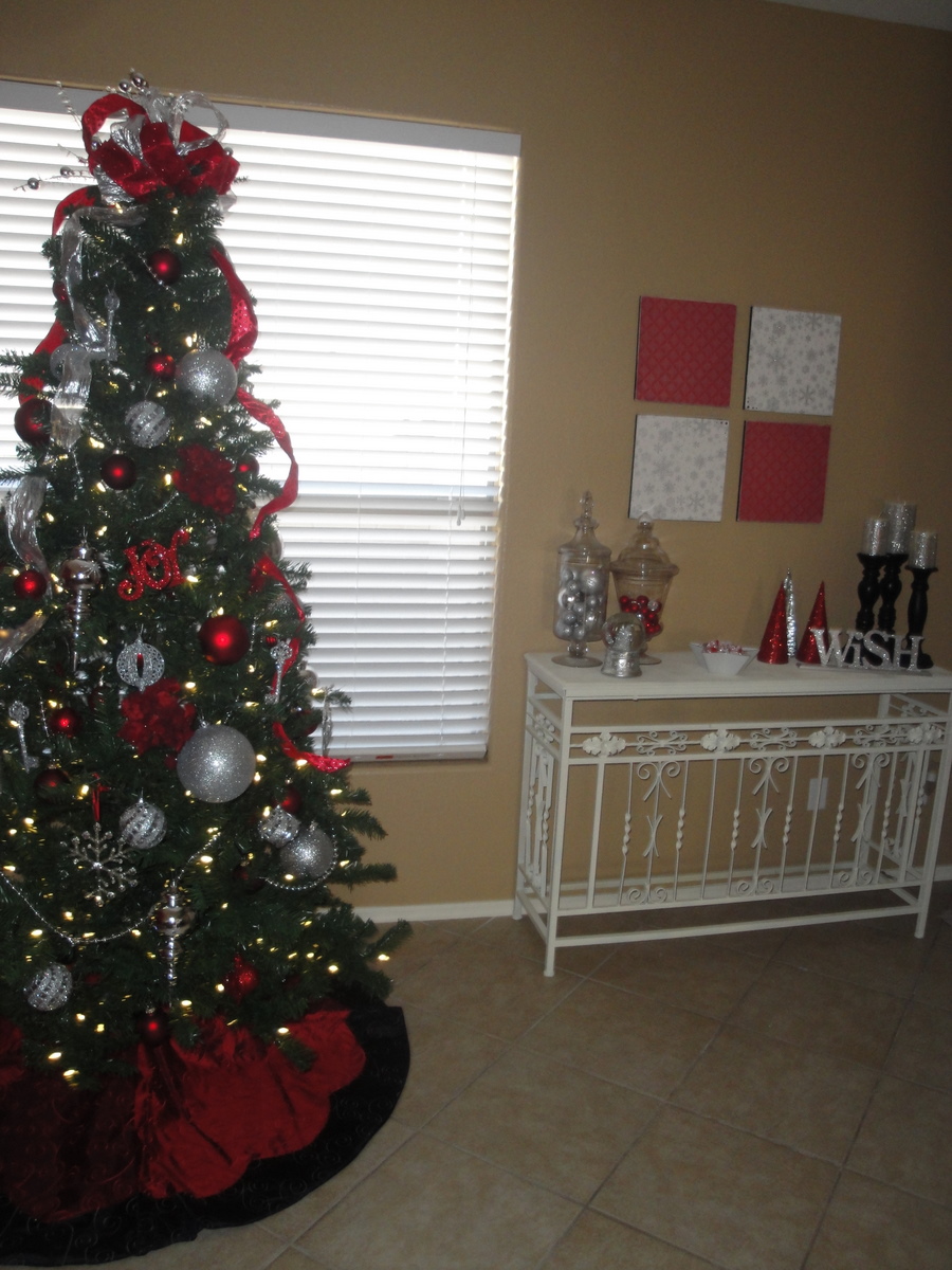  Christmas  Decor  Red  and Silver  I Heart Nap Time