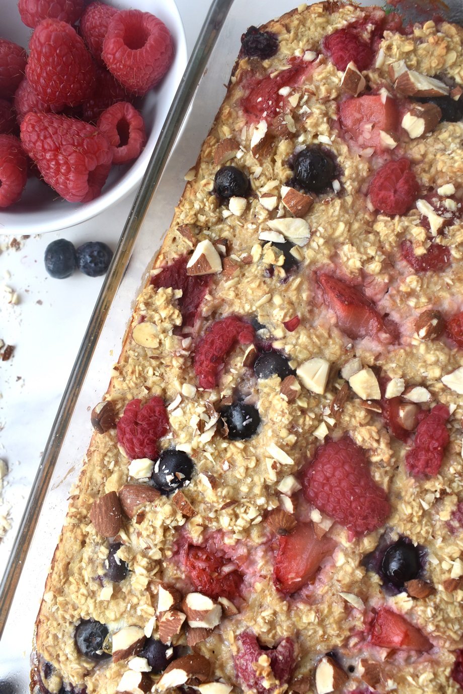 Baked Oatmeal with Berries