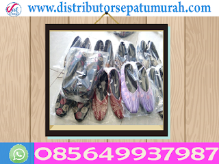 Sepatu Bordir Bali, Sepatu Bordir Bali Murah, Harga Sepatu Bordir Bali, Grosir Sepatu Bordir Bali, Sepatu Bordir Khas Bali, Produsen Sepatu Bordir Bali, Pengrajin Sepatu Bordir Bali, Sepatu Bordir Dari Bali, Supplier Sepatu Bordir Bali, Distributor Sepatu Bordir Bali