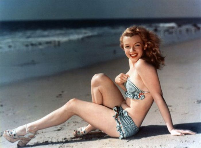 When Marilyn Monroe was Norma Jeane cleavage