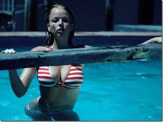 cleavage-sun-girls-29