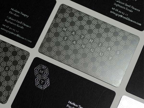 30 Foil Blocked Business Card Designs