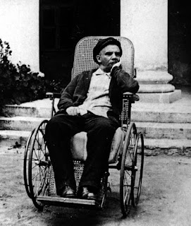 Lenin in wheelchair, 1923