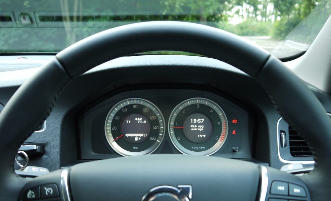 Volvo S60 DRIVe instruments