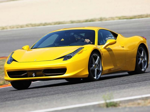 Low fuel uptake jock car of Ferrari 458 Italia this is the new ferrari car